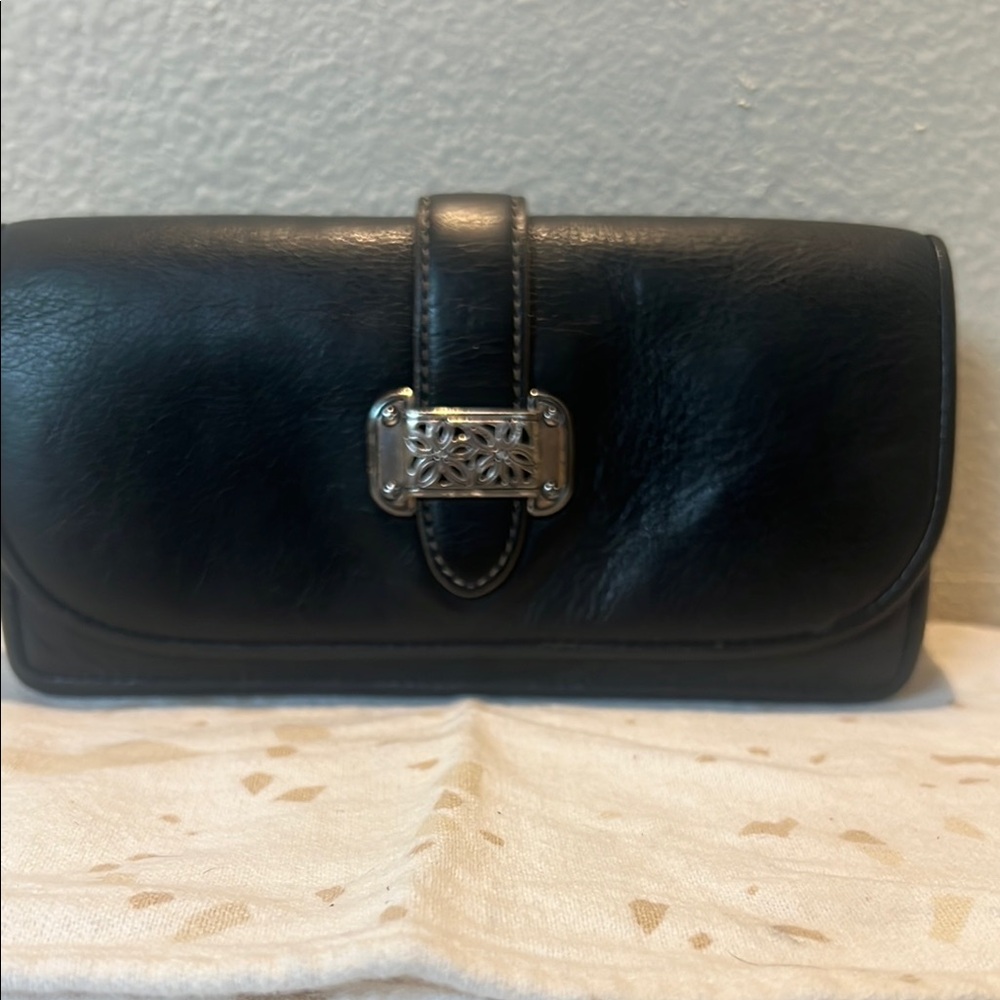 Brighton Elegant Trifold Black Leather Wallet